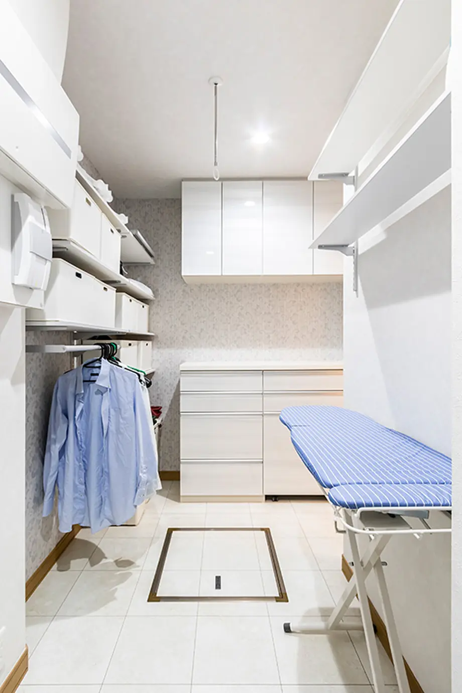 物干しスペースをたっぷり設けたランドリールーム