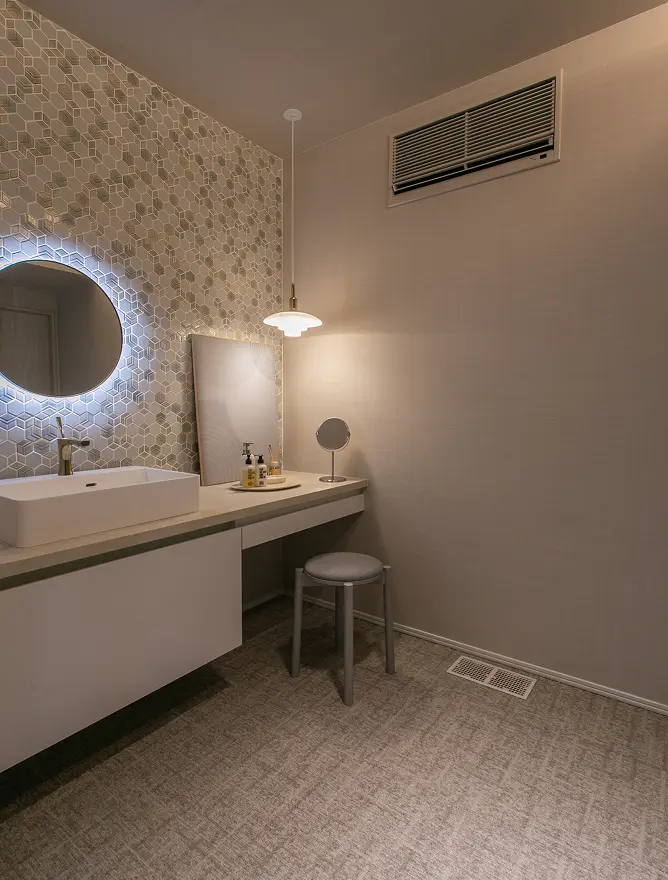 メイクスペースを設けた洗面台