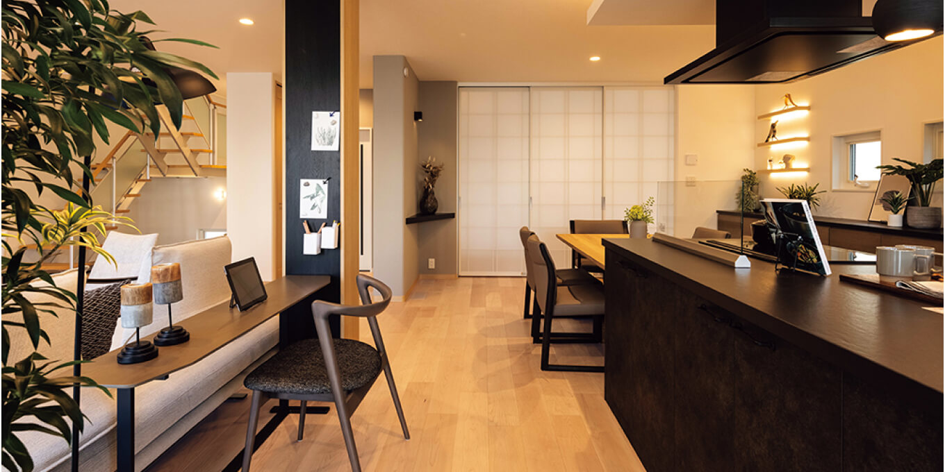 和モダンのスタイルに合う日本の美意識を感じる現代風の部屋