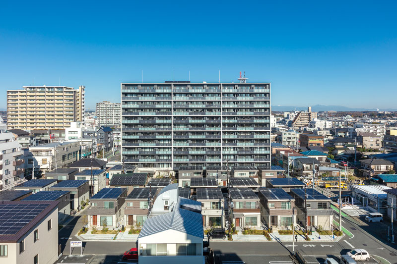 東松山リードタウン Station Front