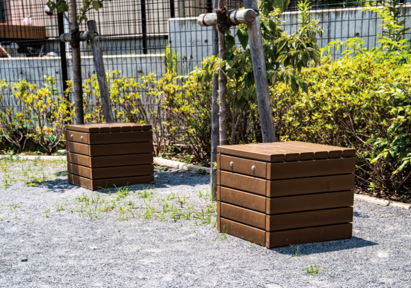 流山リードタウン 街区内公園のかまどスツール