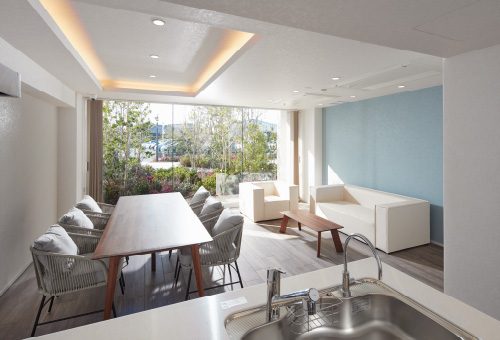 スイートラウンジ