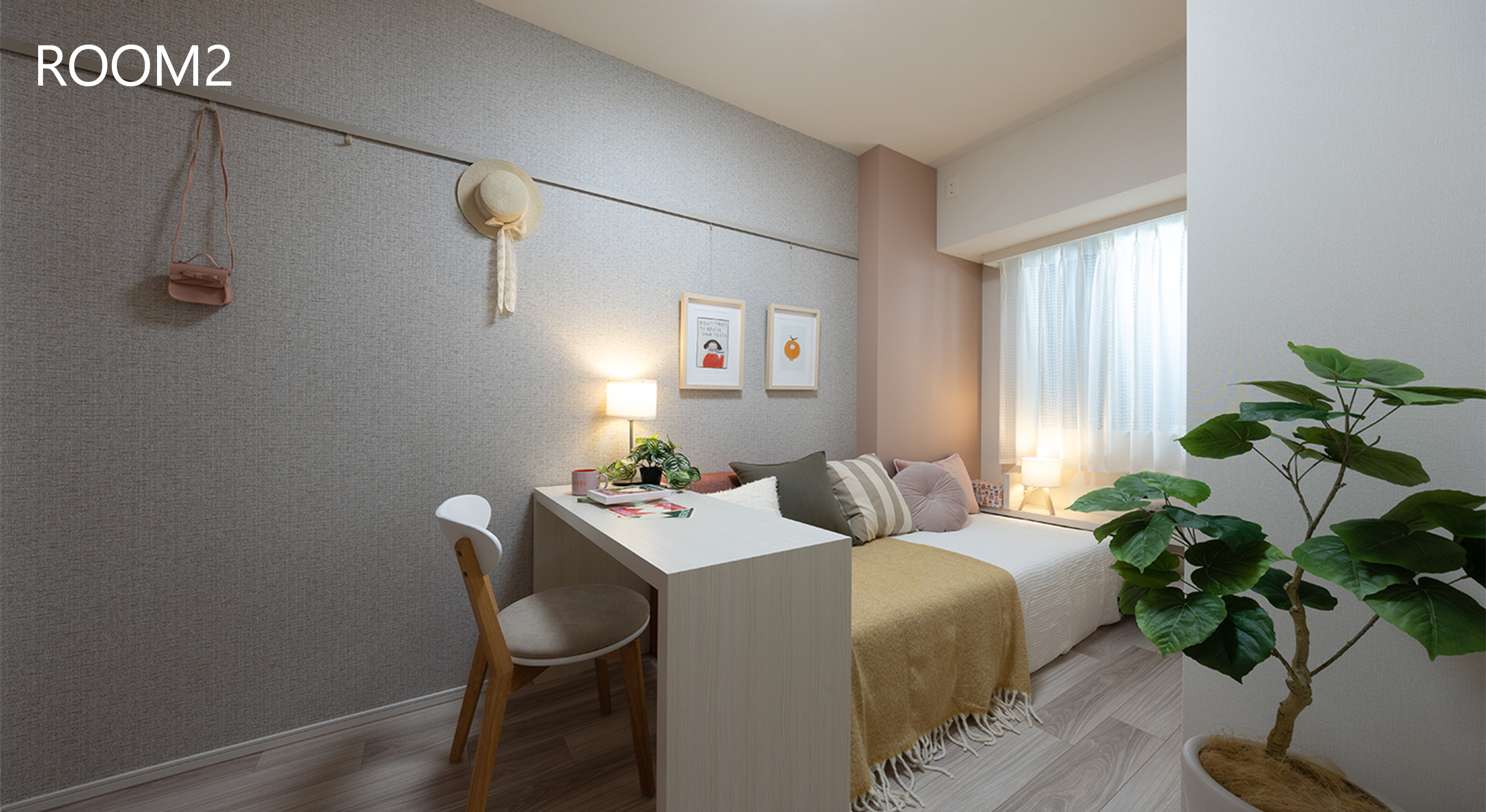 ROOM2