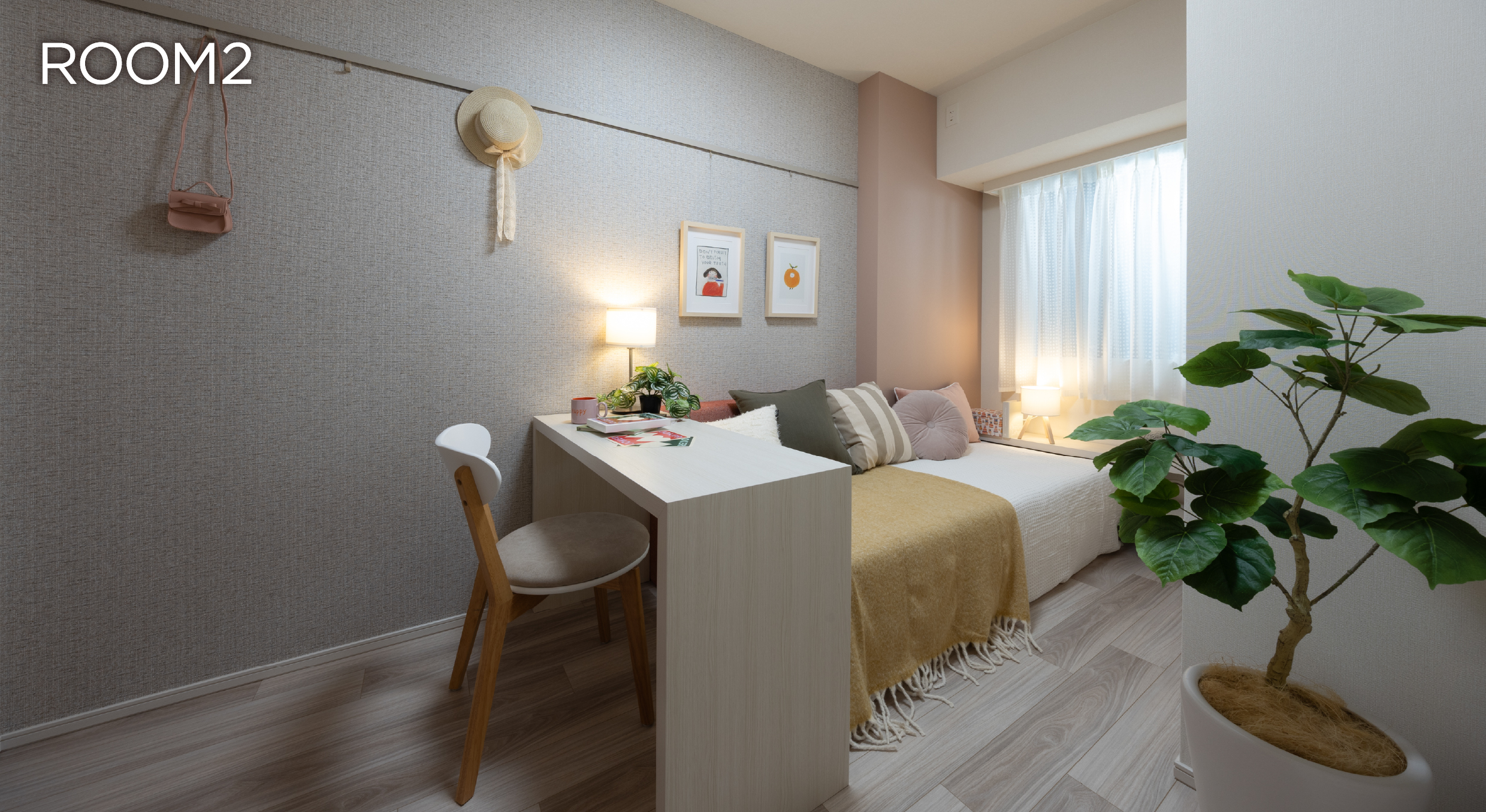 ROOM2